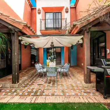 Long-term rent of detached villa in Guadalmina Baja