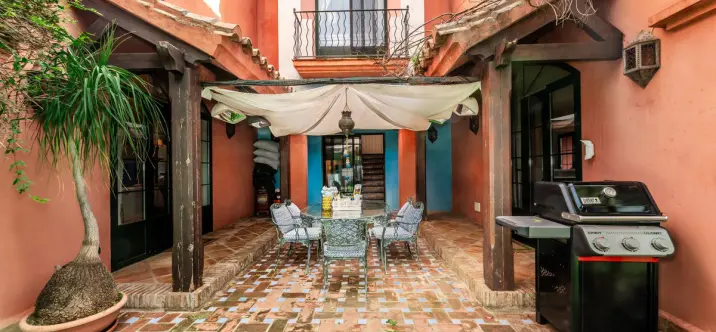 Alquiler a largo plazo de villa independiente en Guadalmina Baja 4