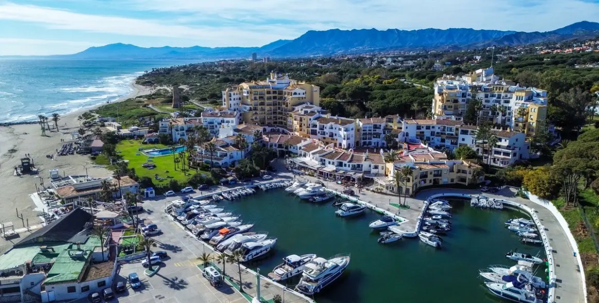 Краткосрочная аренда таунхауса в Puerto de Cabopino 37