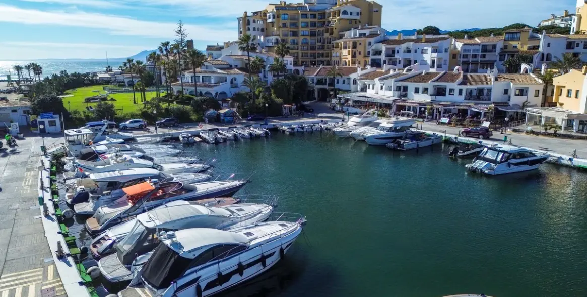 Краткосрочная аренда таунхауса в Puerto de Cabopino 38