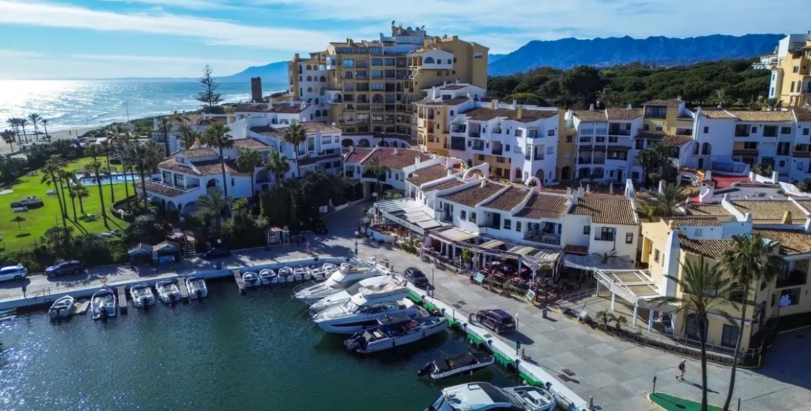 Краткосрочная аренда таунхауса в Puerto de Cabopino 39