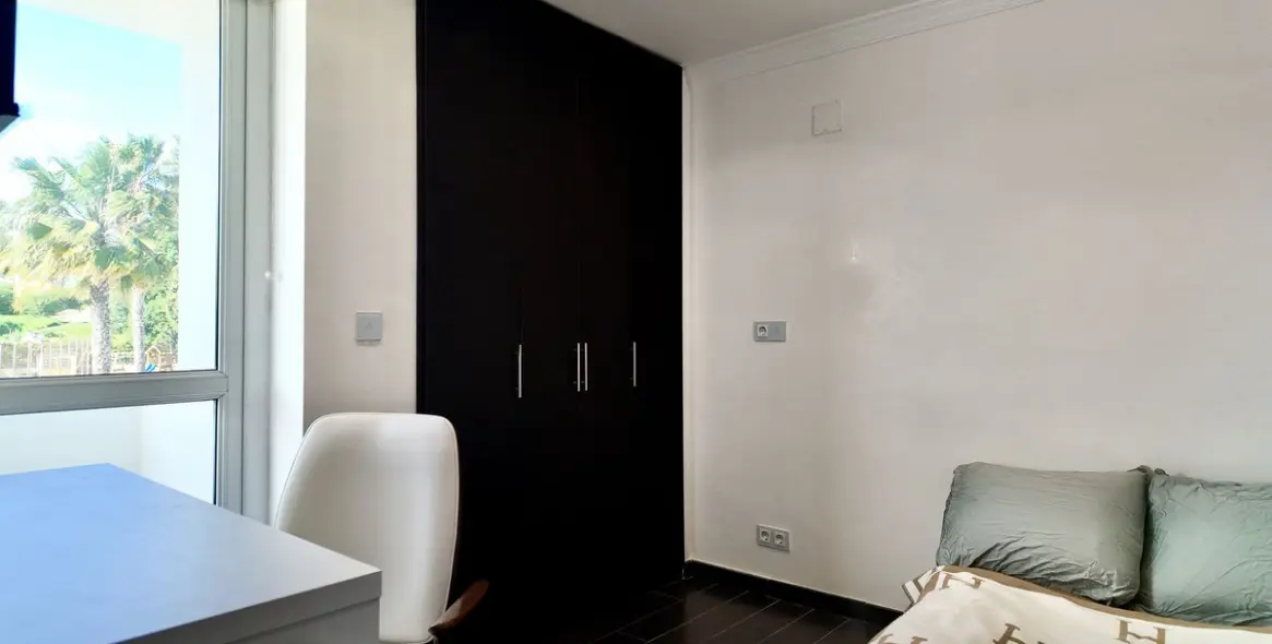 Продажа двухуровневого пентхауса в El Paraiso 17