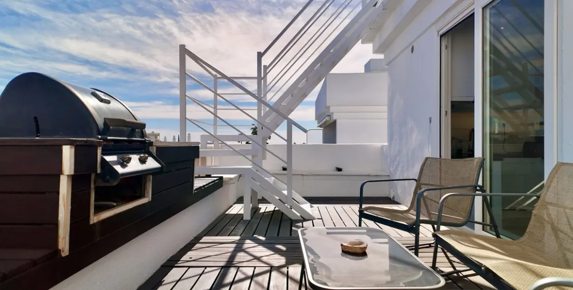 Продажа двухуровневого пентхауса в El Paraiso 21