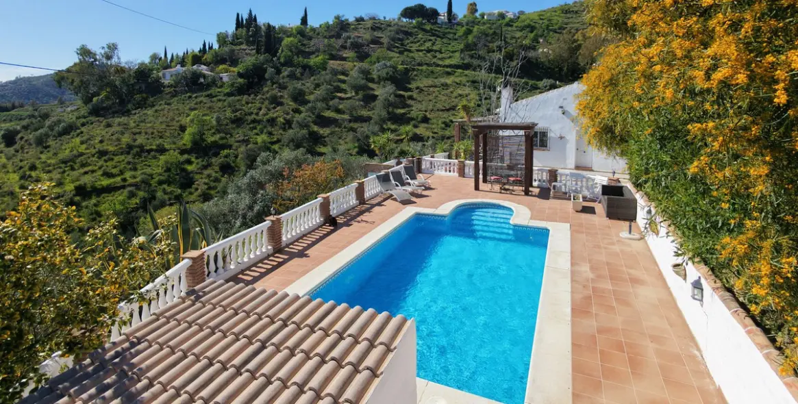 Sale of detached villa in Cómpeta 6