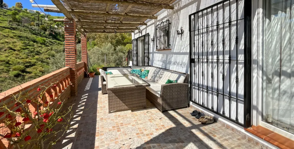 Sale of detached villa in Cómpeta 30