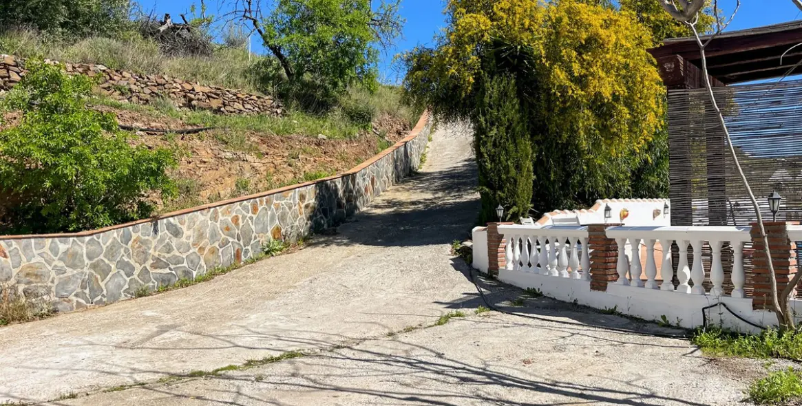Sale of detached villa in Cómpeta 42