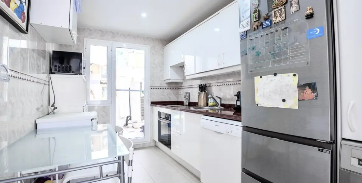 Sale of middle floor apartment in Nueva Andalucía 12