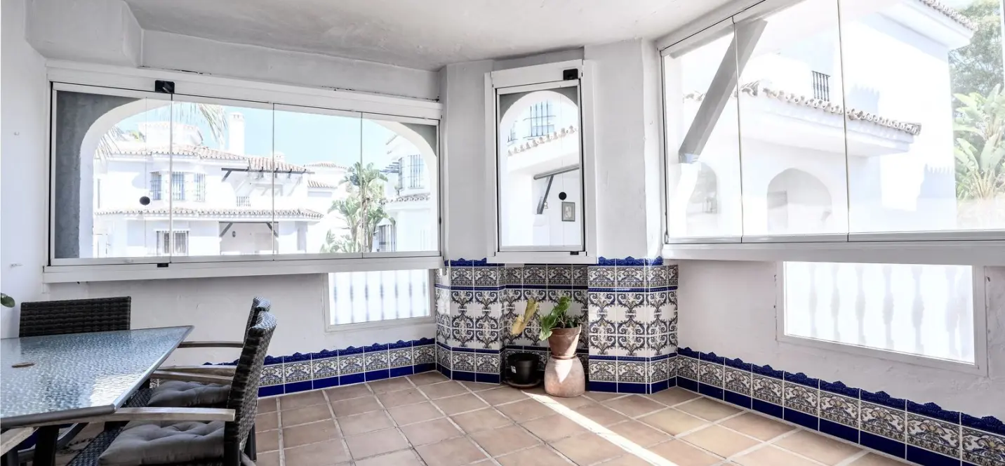 Sale of middle floor apartment in Nueva Andalucía 4