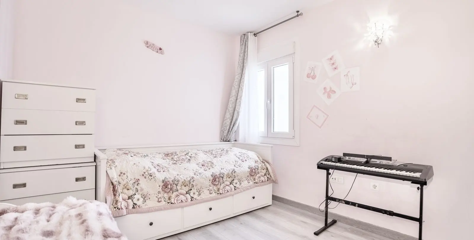 Sale of middle floor apartment in Nueva Andalucía 7