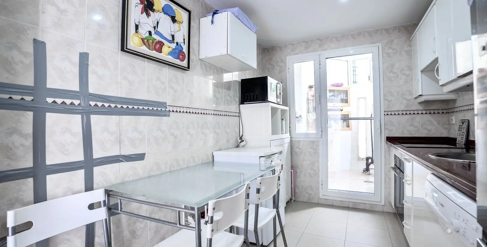 Sale of middle floor apartment in Nueva Andalucía 14