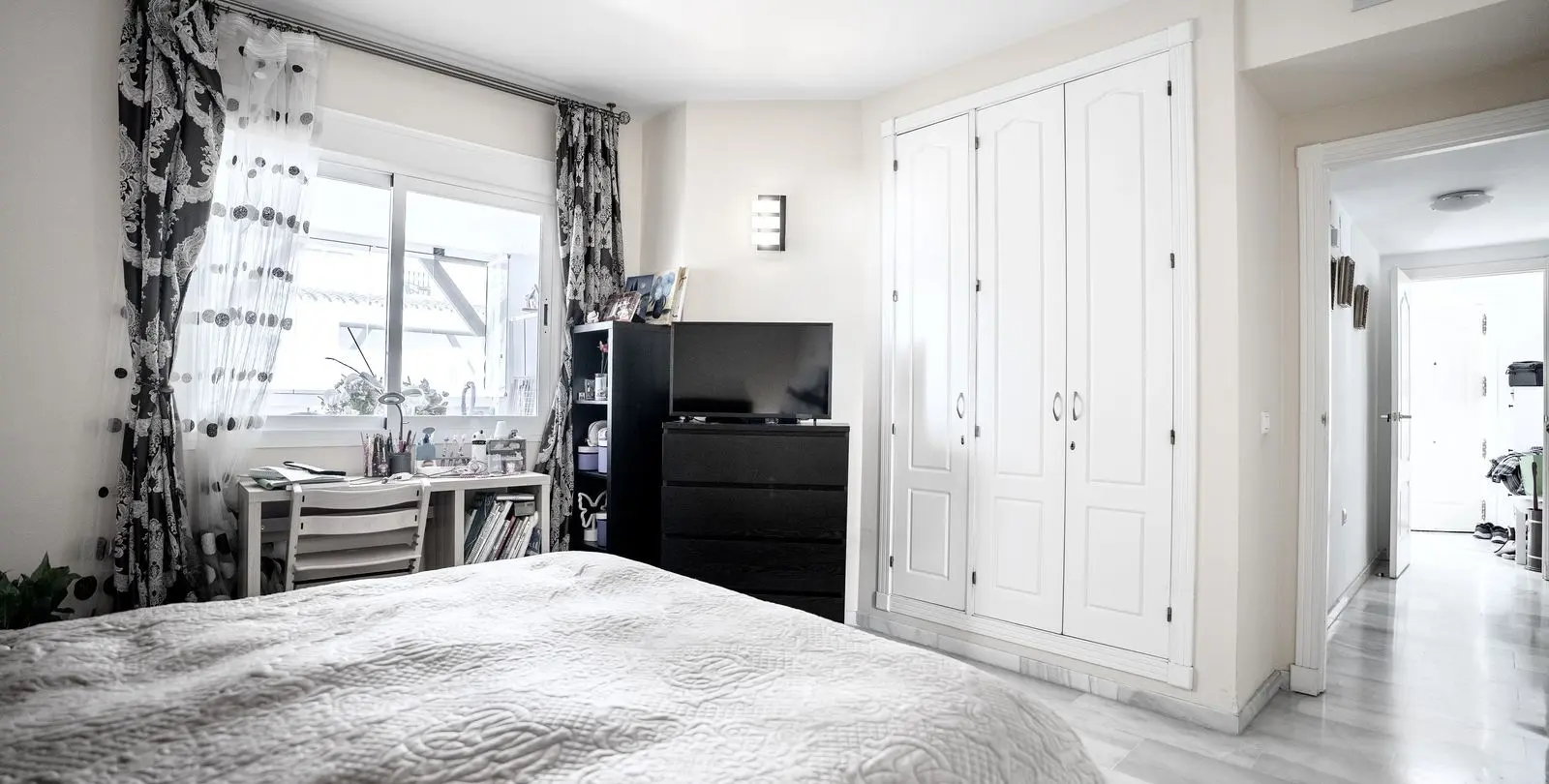 Sale of middle floor apartment in Nueva Andalucía 20