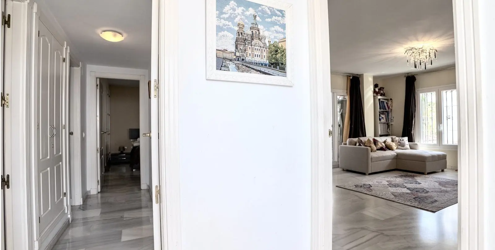 Sale of middle floor apartment in Nueva Andalucía 21