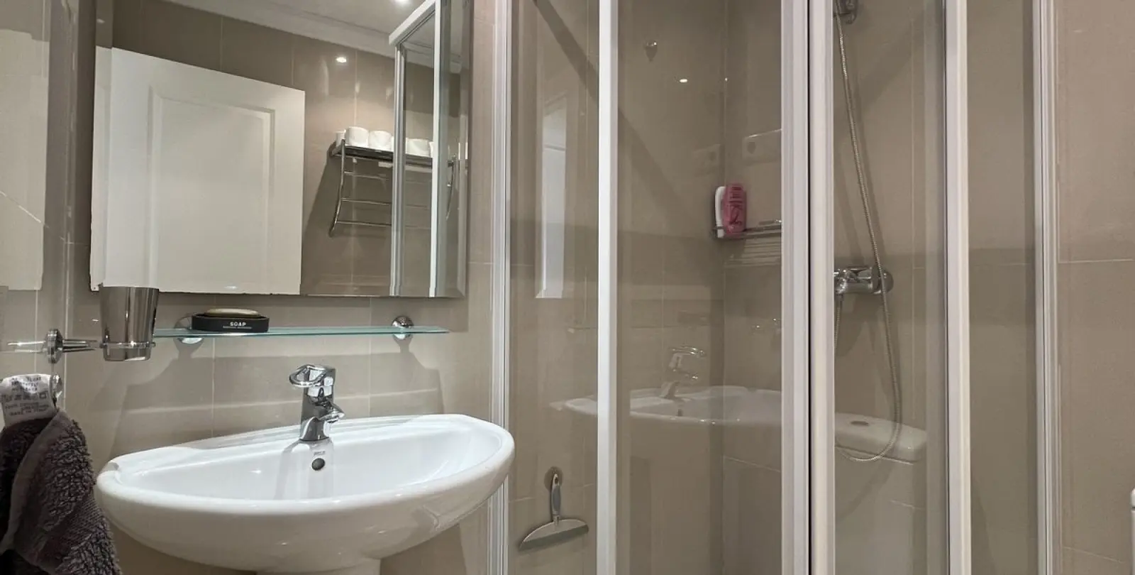 Sale of penthouse in La Cala Hills 21