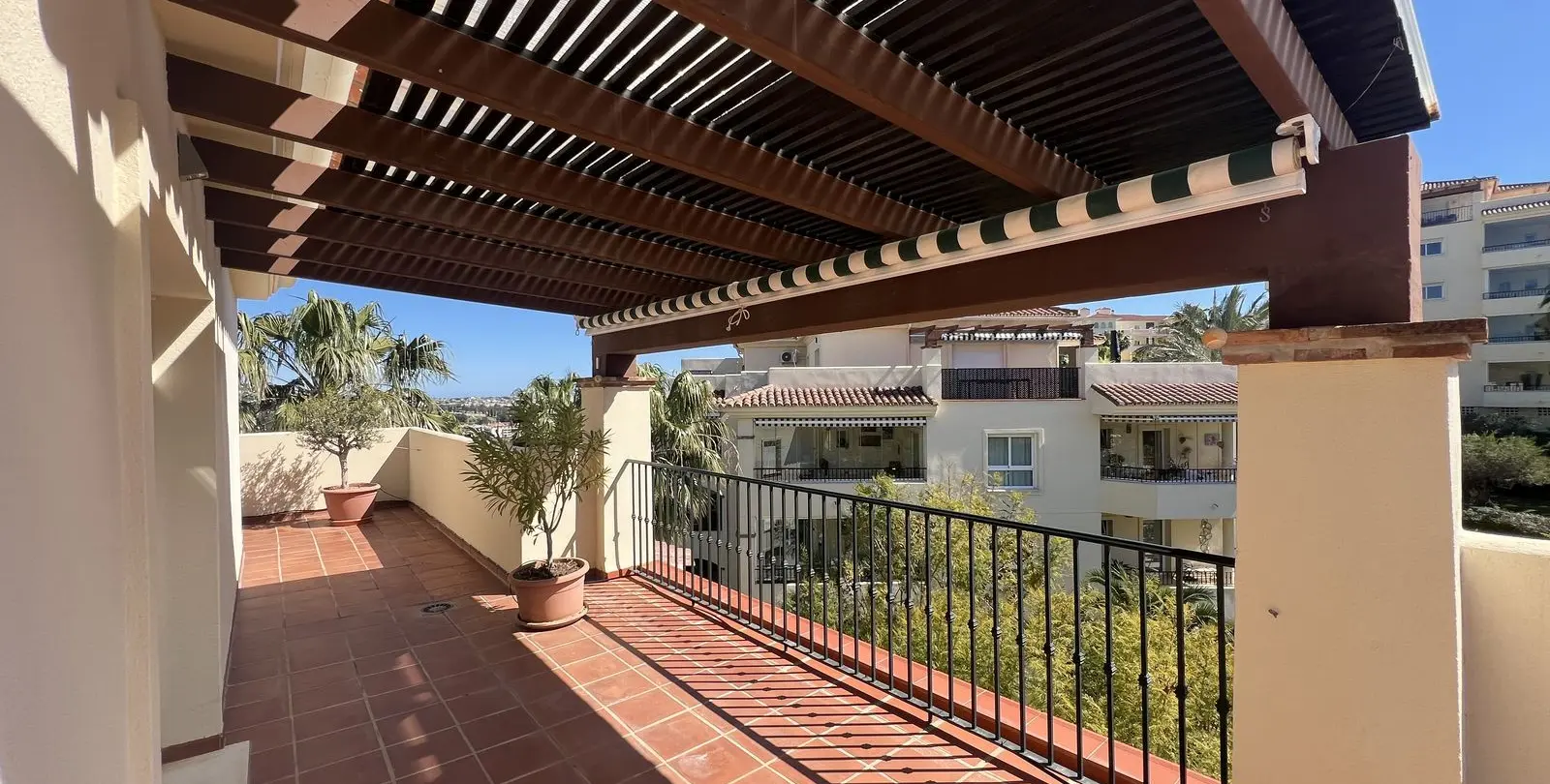 Sale of penthouse in La Cala Hills 26