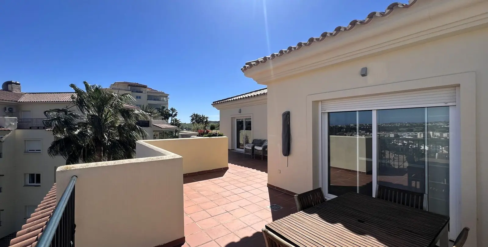 Sale of penthouse in La Cala Hills 27