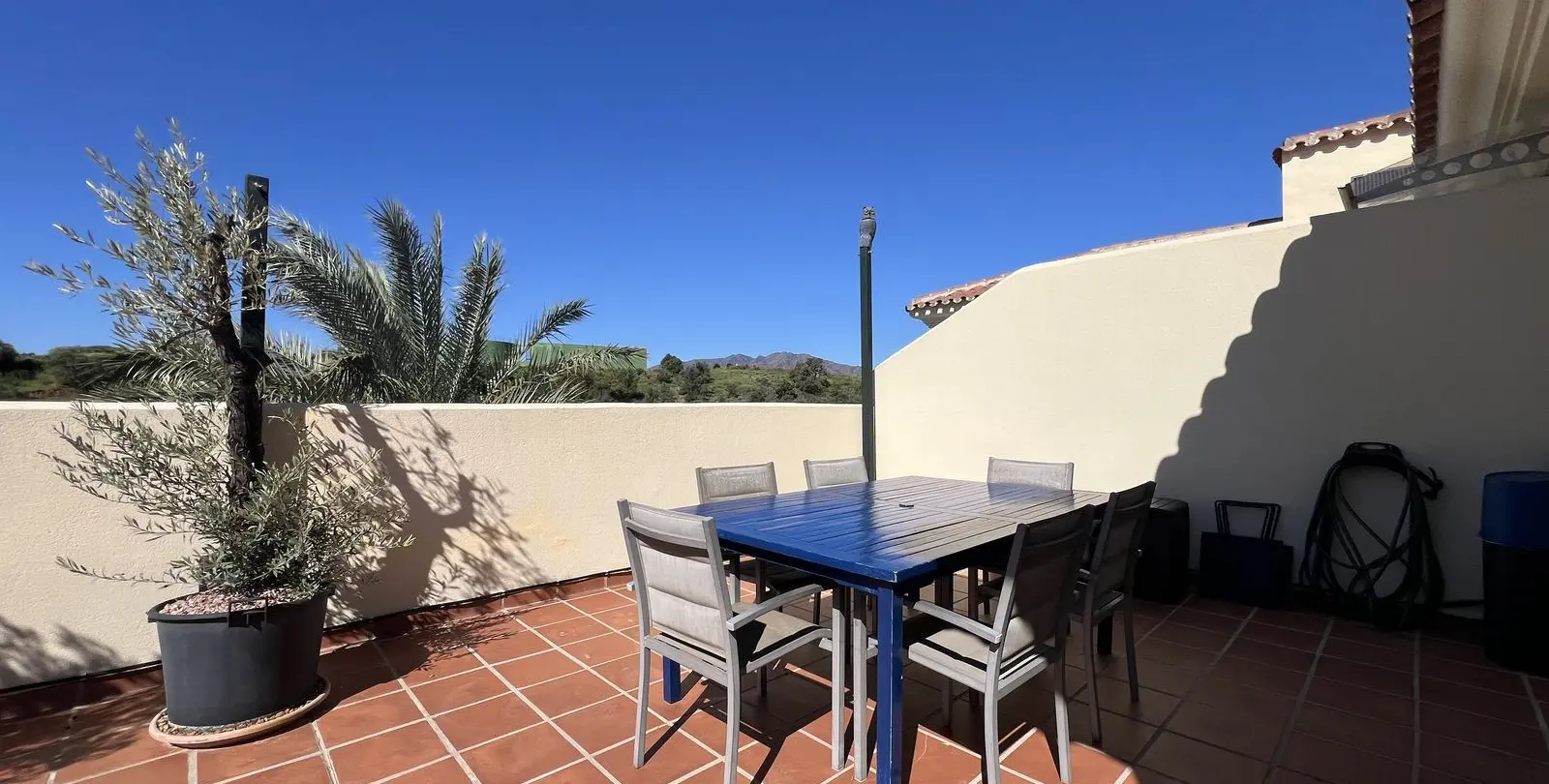 Sale of penthouse in La Cala Hills 30