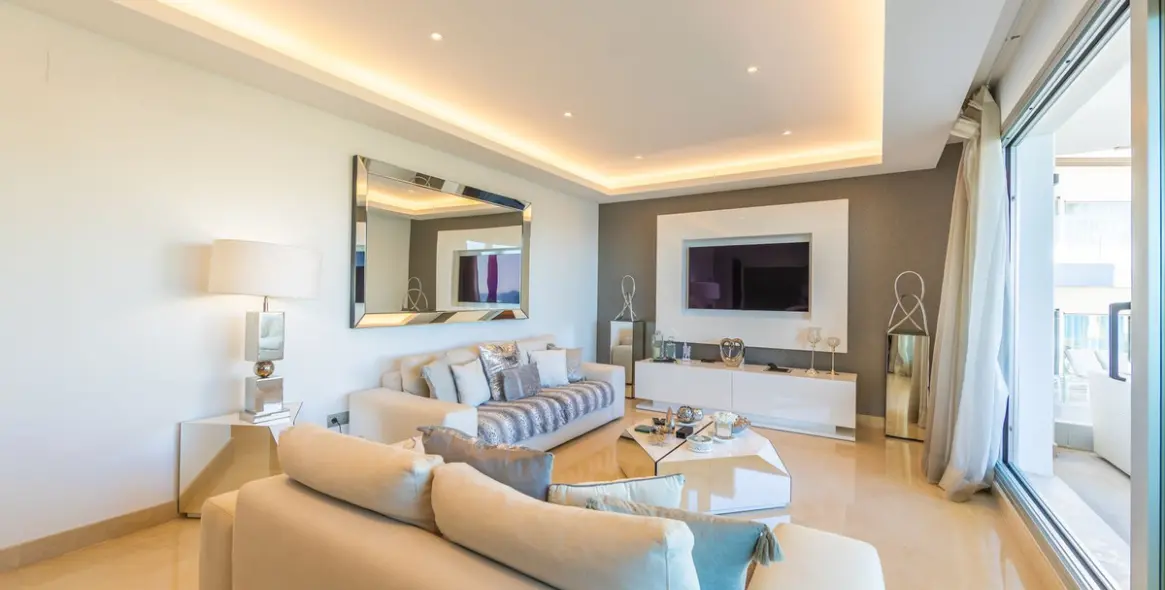 Sale of middle floor apartment in Estepona 15