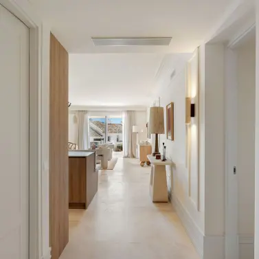 Продажа апартаментов на первом этаже в Nueva Andalucía