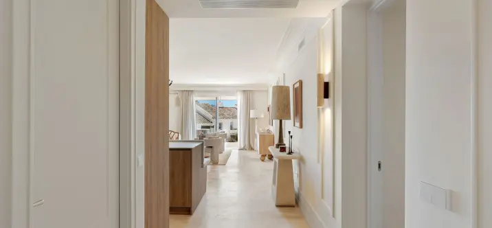 Продажа апартаментов на первом этаже в Nueva Andalucía 1