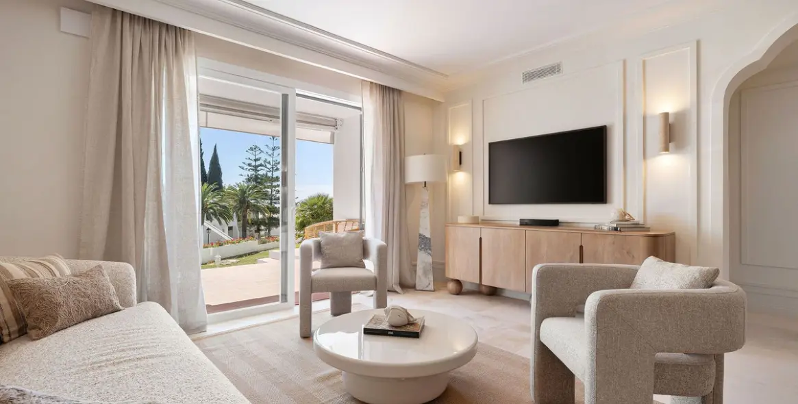 Продажа апартаментов на первом этаже в Nueva Andalucía 6