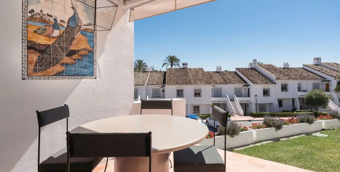 Продажа апартаментов на первом этаже в Nueva Andalucía 7