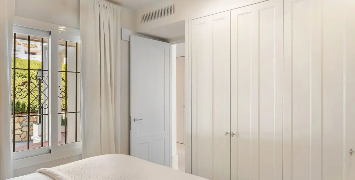 Продажа апартаментов на первом этаже в Nueva Andalucía 18