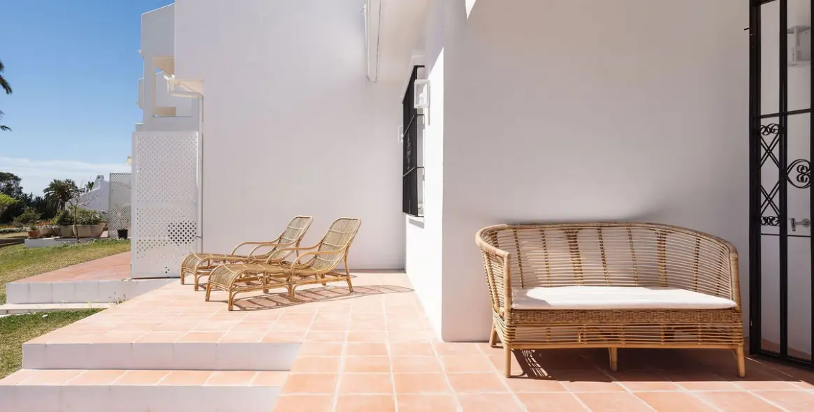 Продажа апартаментов на первом этаже в Nueva Andalucía 23