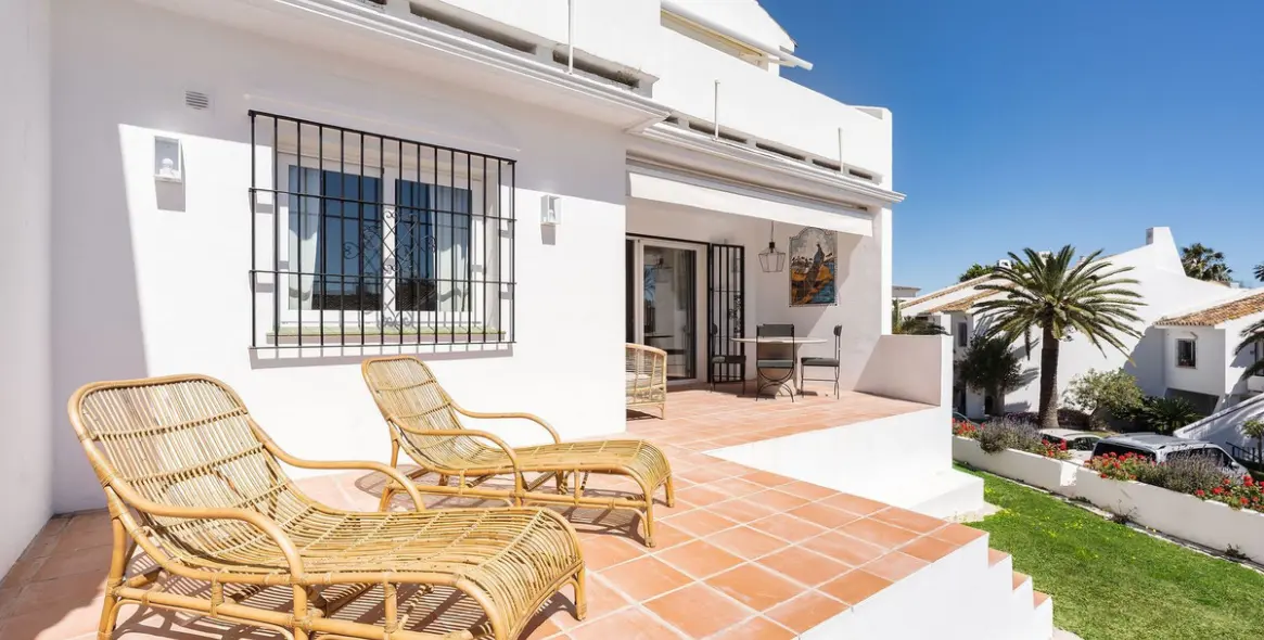 Продажа апартаментов на первом этаже в Nueva Andalucía 26