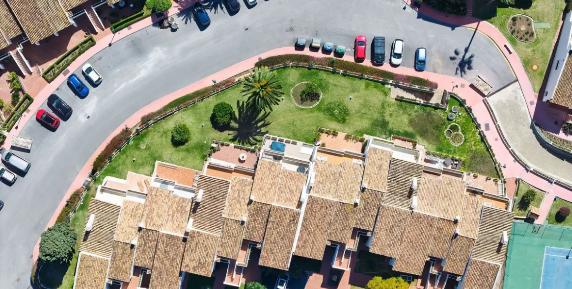 Продажа апартаментов на первом этаже в Nueva Andalucía 31