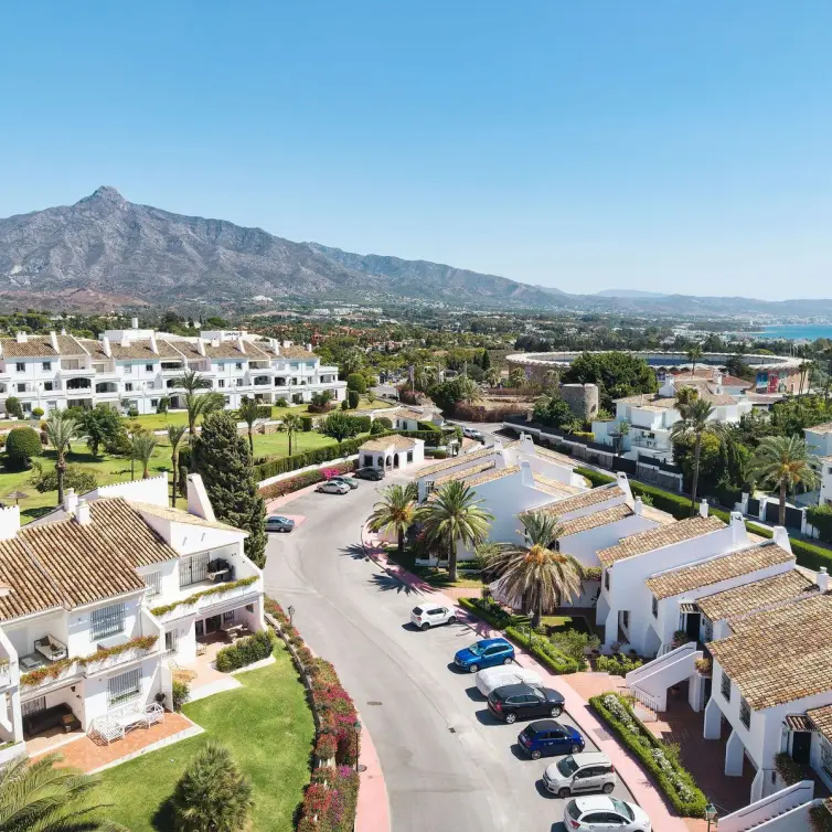Venta de apartamento en planta baja en Nueva Andalucía