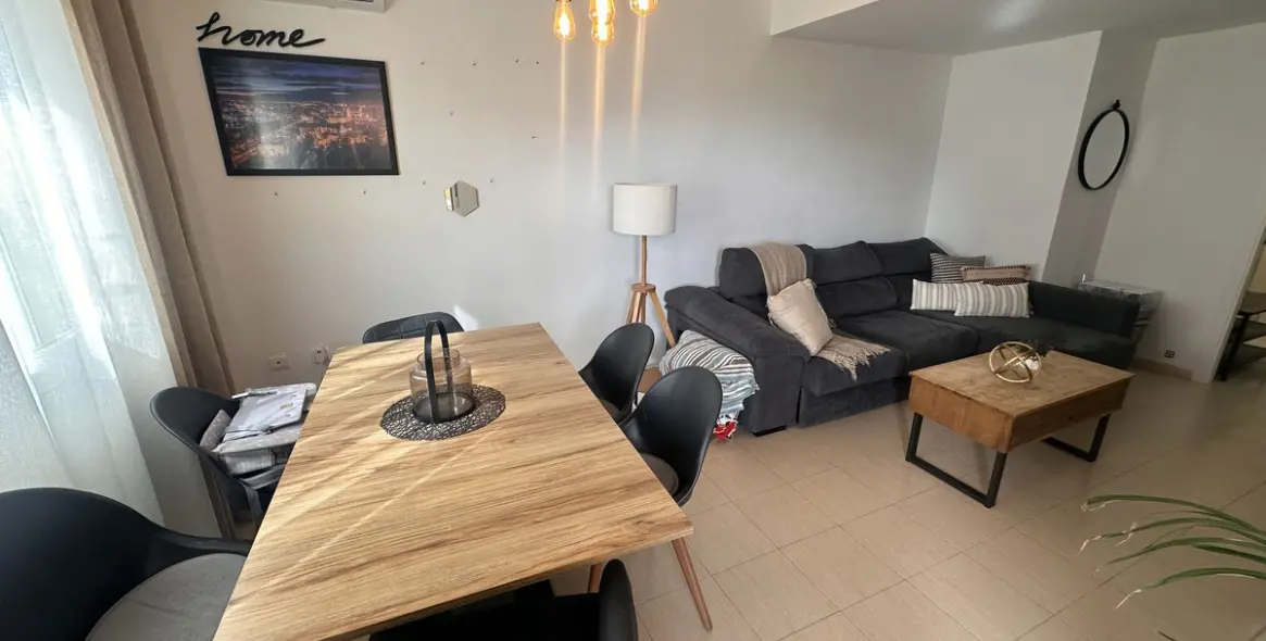 Sale of middle floor apartment in Alhaurín de la Torre 3