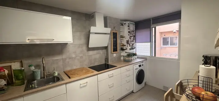 Sale of middle floor apartment in Alhaurín de la Torre 3