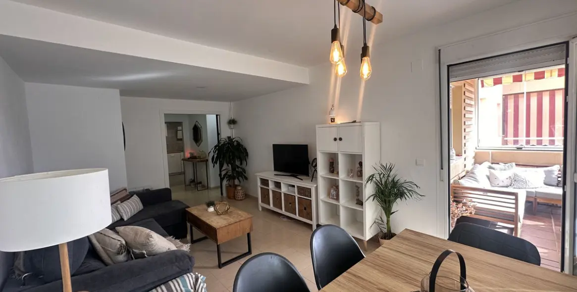 Sale of middle floor apartment in Alhaurín de la Torre 10