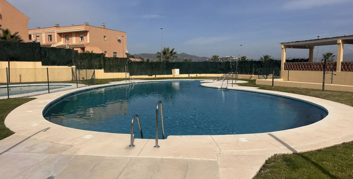 Sale of middle floor apartment in Alhaurín de la Torre 31