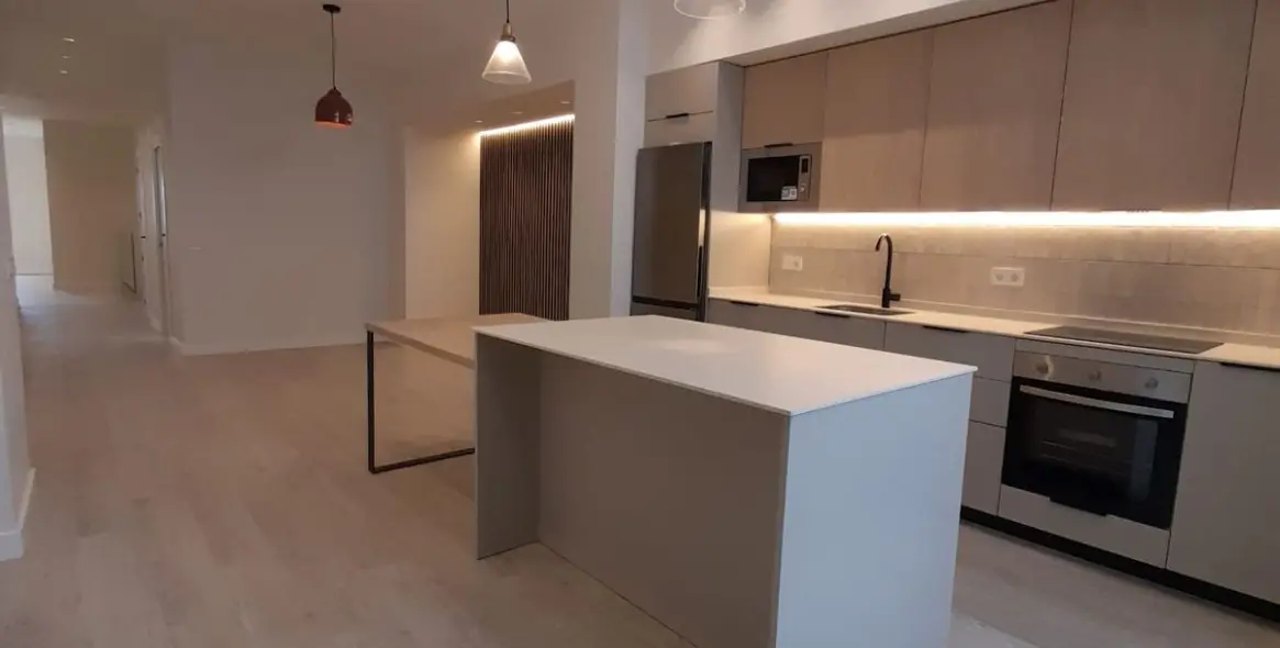 Продажа апартаментов на первом этаже в Málaga 2