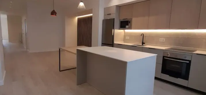 Продажа апартаментов на первом этаже в Málaga 1