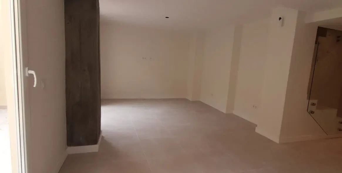 Продажа апартаментов на первом этаже в Málaga 14