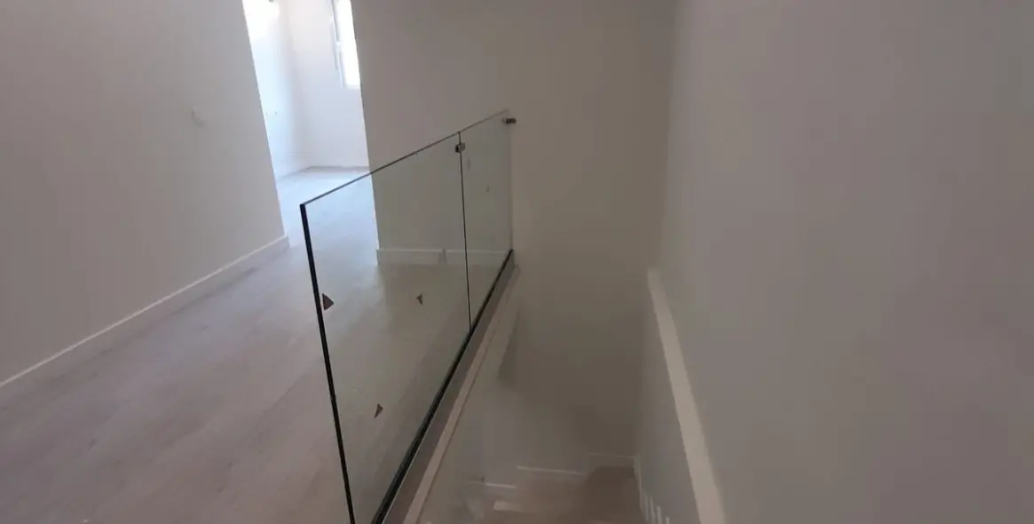 Продажа апартаментов на первом этаже в Málaga 19