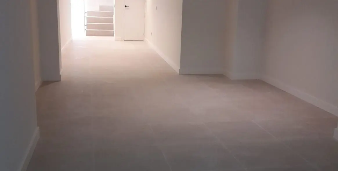 Продажа апартаментов на первом этаже в Málaga 24