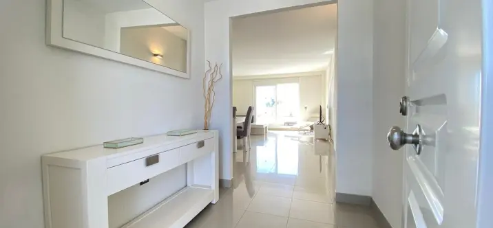 Продажа пентхауса в Estepona 1