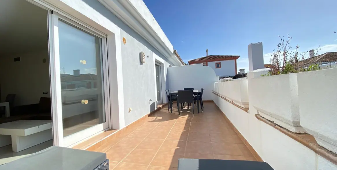 Продажа пентхауса в Estepona 18