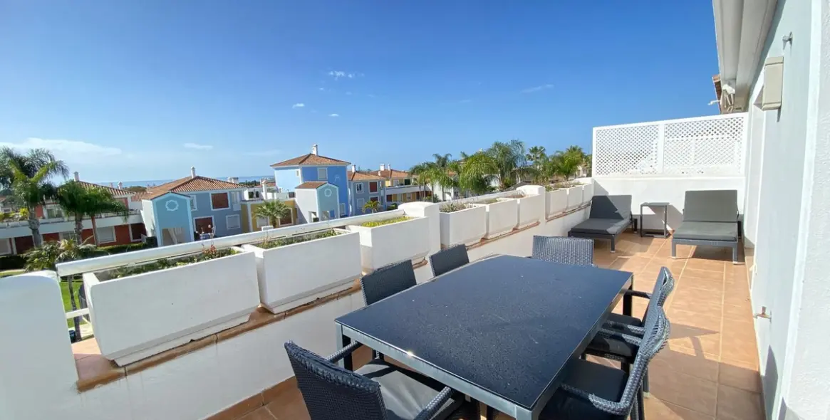 Продажа пентхауса в Estepona 19