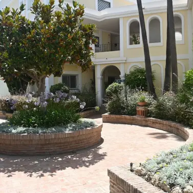 Sale of ground floor apartment in Nueva Andalucía