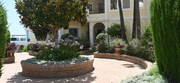 Sale of ground floor apartment in Nueva Andalucía 3