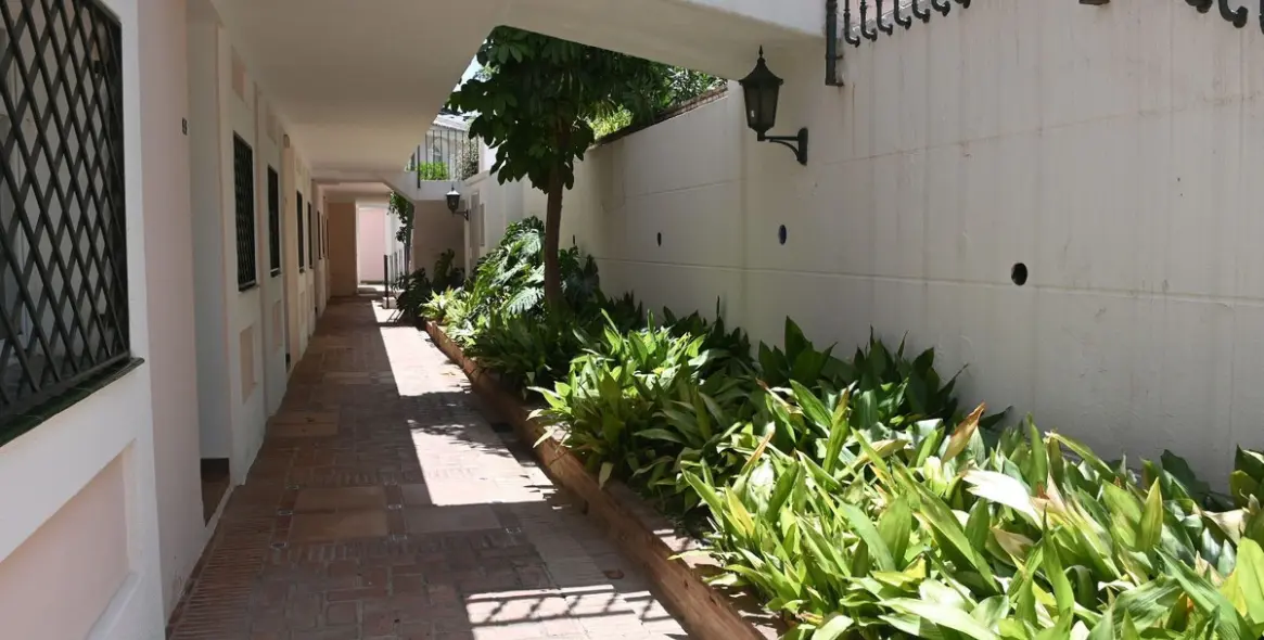 Sale of ground floor apartment in Nueva Andalucía 49