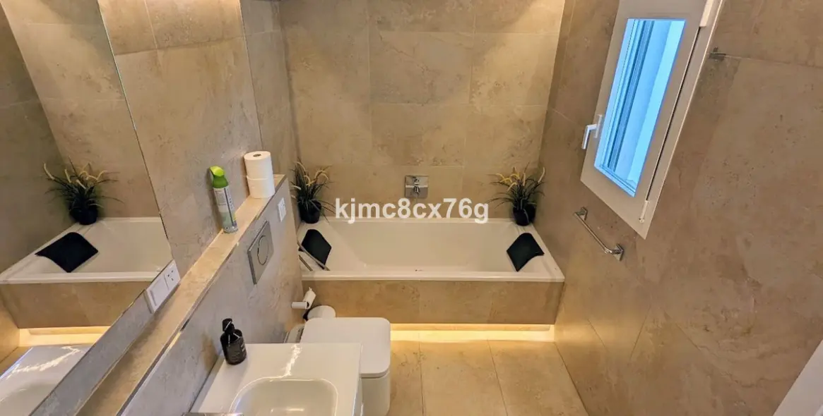 Sale of penthouse in Mijas Costa 25