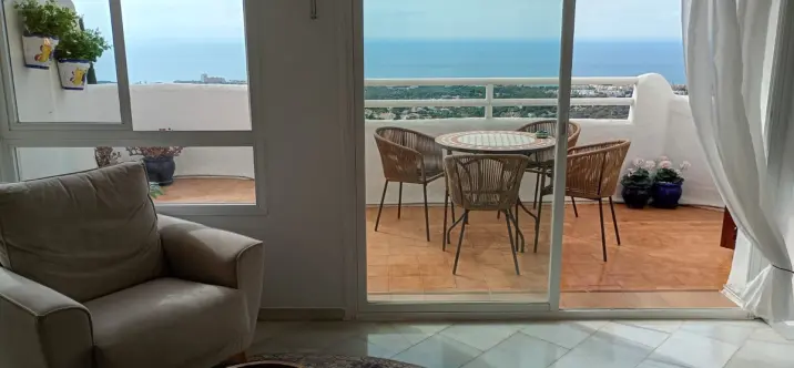 Venta de ático en Calahonda 2