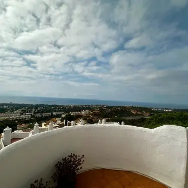 Venta de ático en Calahonda