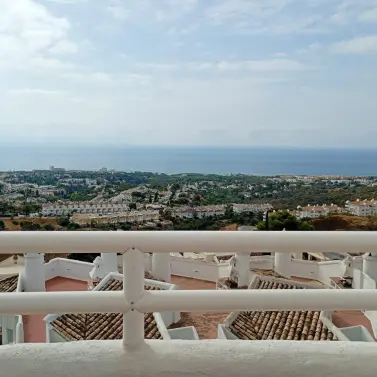 Venta de ático en Calahonda