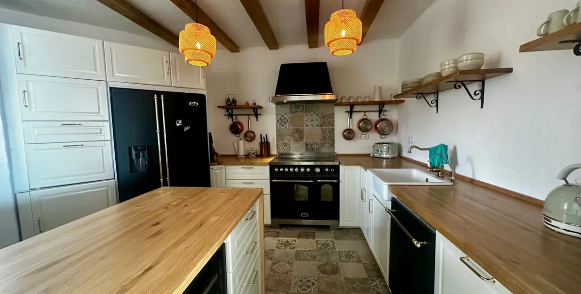 Sale of penthouse in Calahonda 9